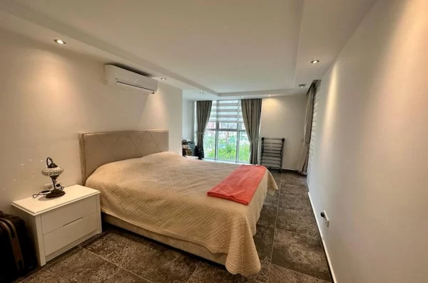 Alanya Cikcilli'de Satılık 3+1 Penthouse ve Zemin Kat Daireler