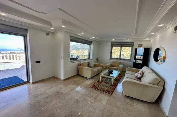 Alanya Kargıcak'ta Satılık Birinci Sınıf Deniz Manzaralı Lüks Villa