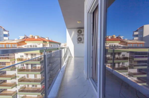 Start Your Beach Retreat: Charming 1+1 For Sale in Mahmutlar