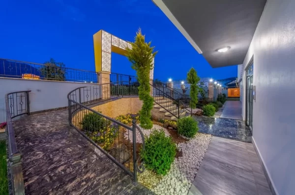 Start Your Beach Retreat: Charming 1+1 For Sale in Mahmutlar