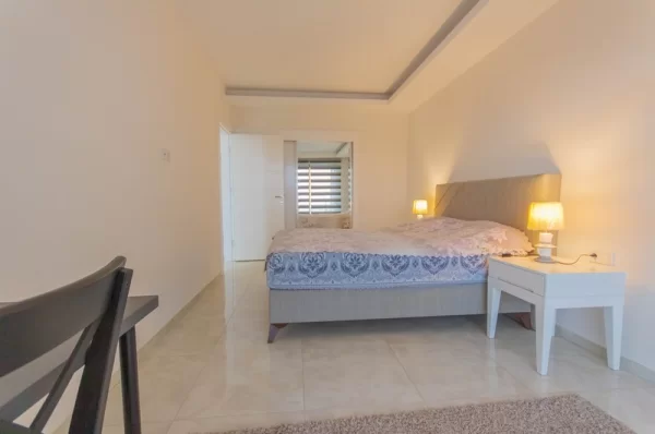 Alanya Mahmutlar'da şık 1+1 daire