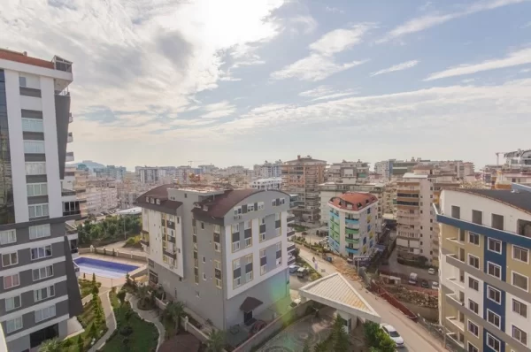 Alanya Mahmutlar'da şık 1+1 daire