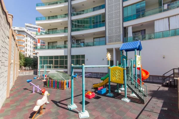 Alanya Mahmutlar'da şık 1+1 daire