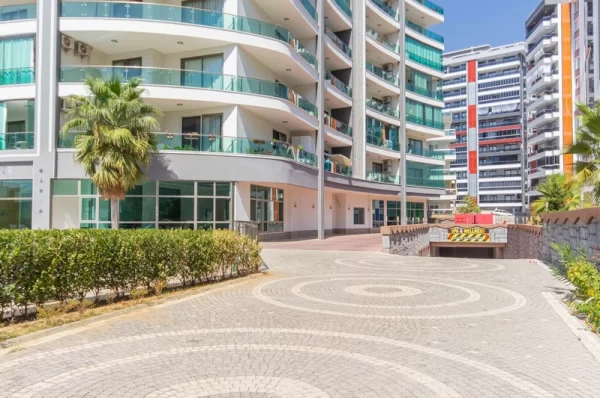 Alanya Mahmutlar'da şık 1+1 daire