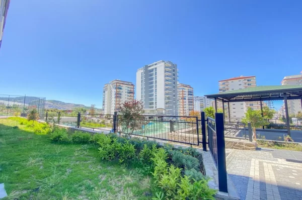 Contemporary Comfort: An Inviting 1+1 Property in Mahmutlar