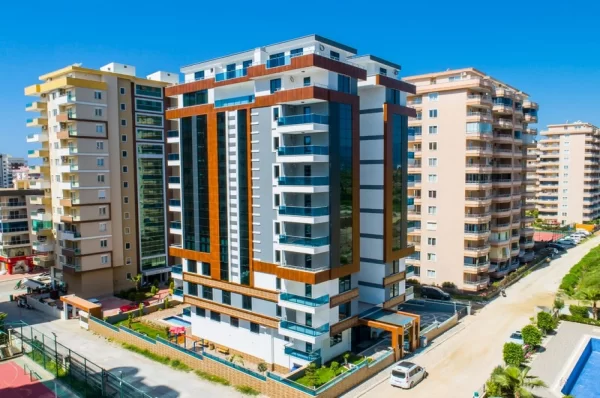 Çağdaş Yapı Konforla Buluşuyor: Alanya Mahmutlar'da Şık 1+1 Daire