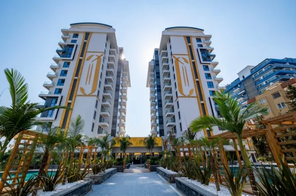 Beachfront 1+1 Apartment for Sale in Alanya,Mahmutlar