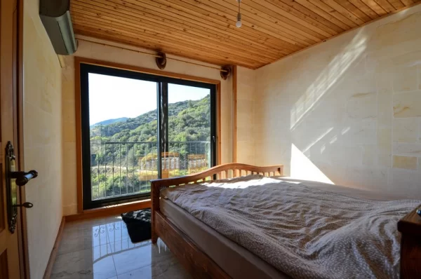 Olağanüstü Lüks Yaşam: Büyüleyici Deniz Manzaralı 3+1 Eşyalı Villa