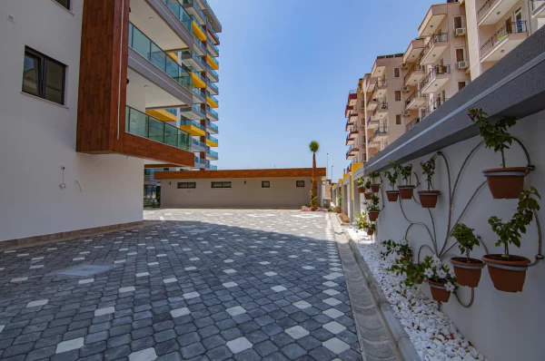 Alanya'da Denize Sıfır 1+1 60 m2 Luxhabitat Satılık Daire