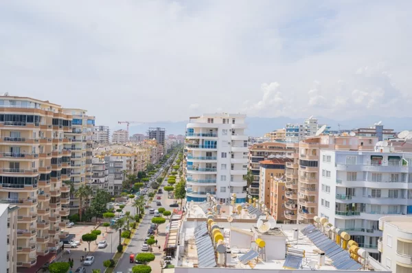 Just 100 Meters to Sea Newly Apartments and Penthouses for Sale in Alanya