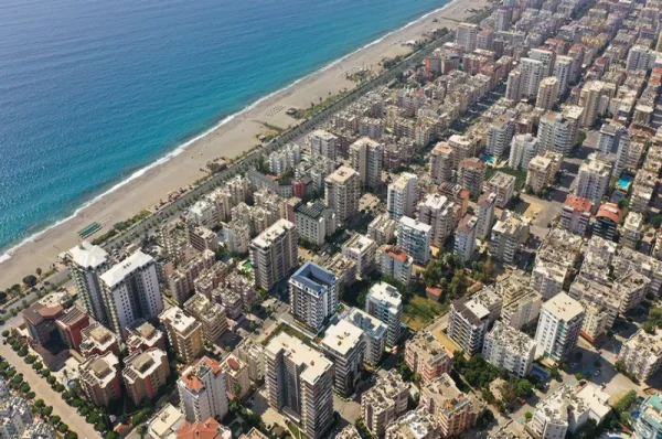 Just 100 Meters to Sea Newly Apartments and Penthouses for Sale in Alanya