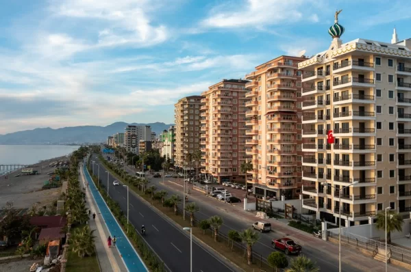 Embark on a Journey of Beachfront 2+1 Apartment and 3+1 Penthouses For Sale in Alanya