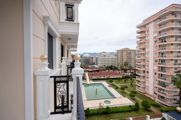 Embark on a Journey of Beachfront 2+1 Apartment and 3+1 Penthouses For Sale in Alanya