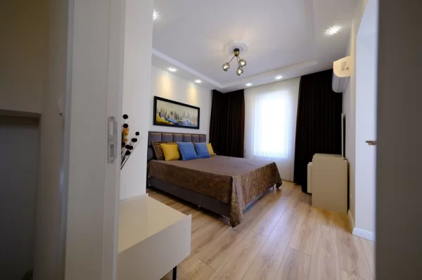 Alanya Kestel'de Satılık Olağanüstü 3 Yatak Odalı Tam Donanımlı Villa