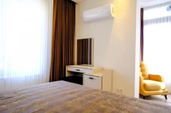 Alanya Kestel'de Satılık Olağanüstü 3 Yatak Odalı Tam Donanımlı Villa