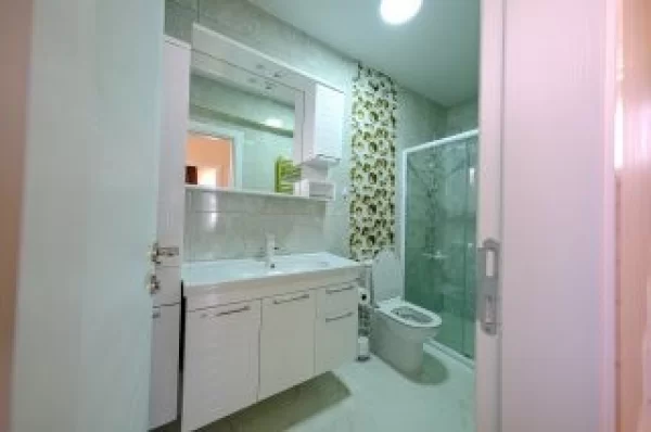 Alanya Kestel'de Satılık Olağanüstü 3 Yatak Odalı Tam Donanımlı Villa