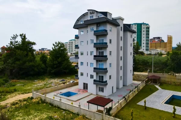 Konforun Karışımı Stil 1+1 ve 45 m2 Alanya Avsallar'da Satılık Ekonomik Daire