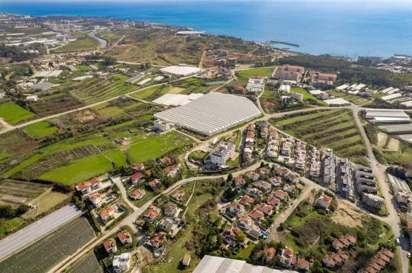 Alanya Türkler'de Havuzlu Lüks 4+2 Tripleks Villa