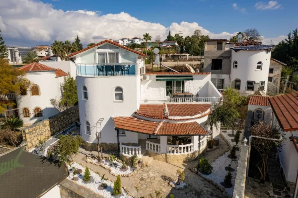 Luxurious 4+2 Triplex Villa with Pool in Alanya,Türkler