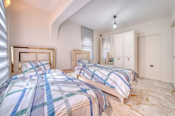 Luxurious 4+2 Triplex Villa with Pool in Alanya,Türkler