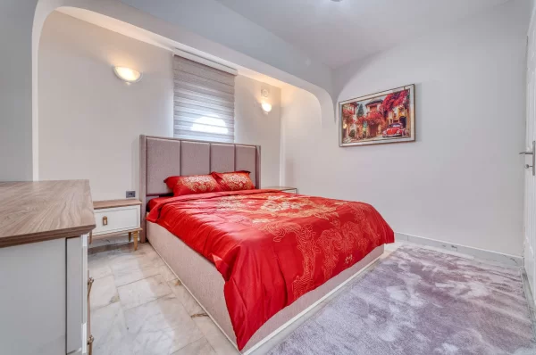 Luxurious 4+2 Triplex Villa with Pool in Alanya,Türkler