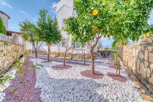 Luxurious 4+2 Triplex Villa with Pool in Alanya,Türkler