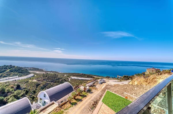 Luxury Real Estate in Kargicak Alanya with Turkish Citizenship Option