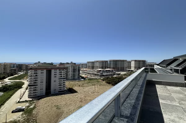 Элитная квартира в Махмутларе с видом на город и горы