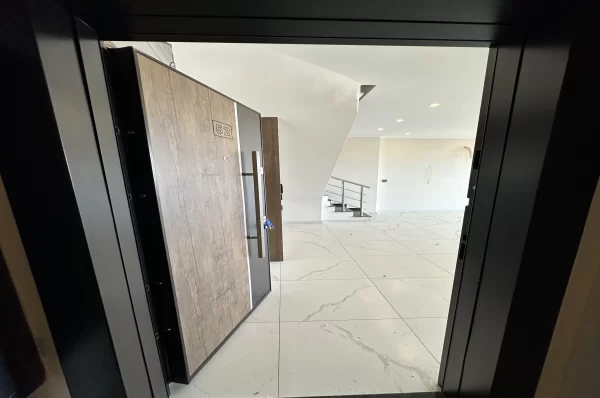 Luxurious 3 Bedroom Apartment in Mahmutlar Alanya