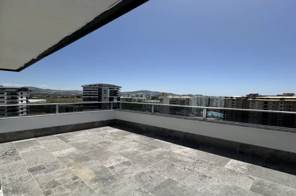 Luxurious 3 Bedroom Apartment in Mahmutlar Alanya