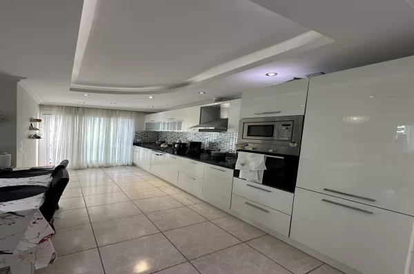 Luxury Apartment in Mahmutlar Alanya with Sea and Mountain Views